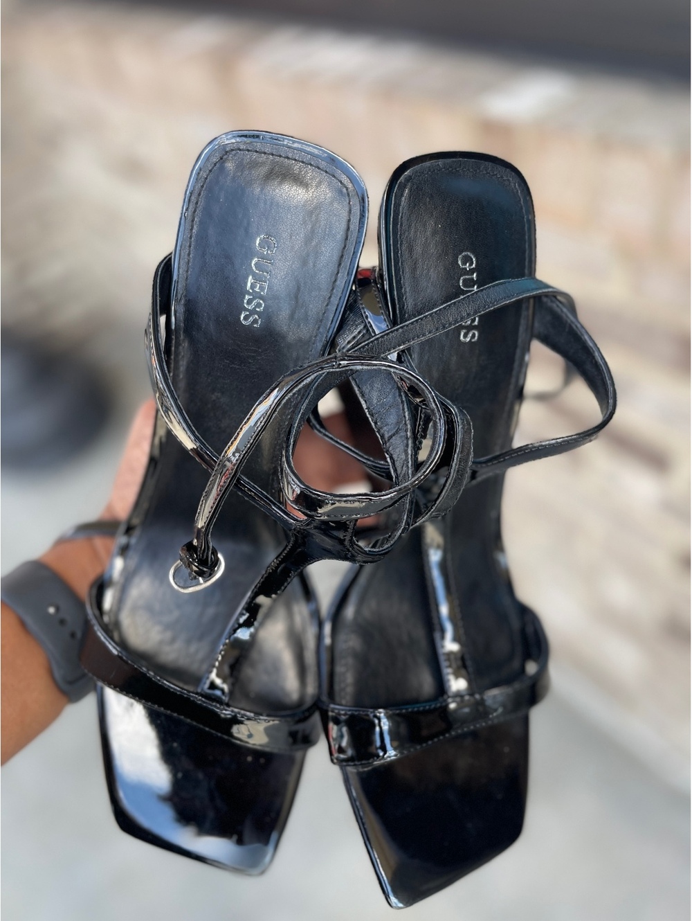 Patent leather Guess strappy sandals